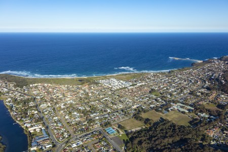 Aerial Image of SWANSEA HEADS TO CAVES BEACH