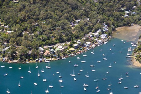 Aerial Image of BROWNS BAY, CHURCH POINT NSW