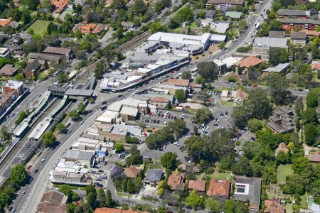 Aerial Image of LINDFIELD SHOPPING CENTRE