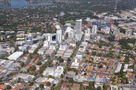 Aerial Image of ST LEONARDS AND ARTARMON LOOKING WEST