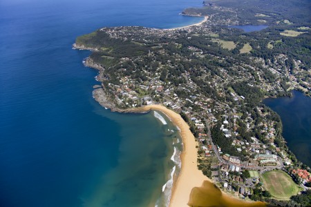 Aerial Image of AVOCA BEACH