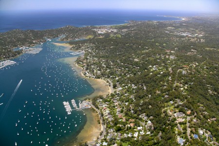 Aerial Image of BAYVIEW TO NEWPORT AND BEACHES