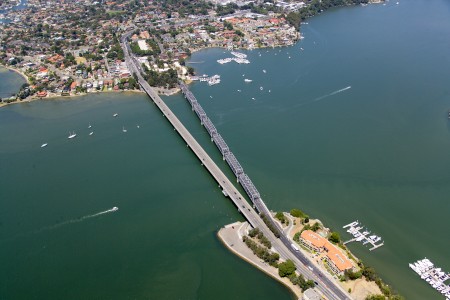 Aerial Image of TOM UGLY\'S BRIDGE