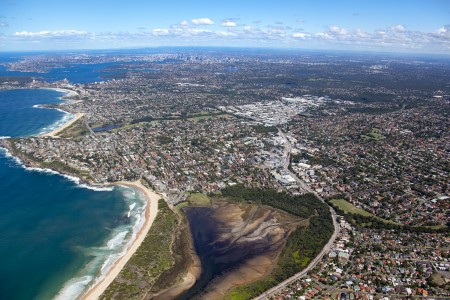 Aerial Image of DEE WHY LOOKING SOUTH