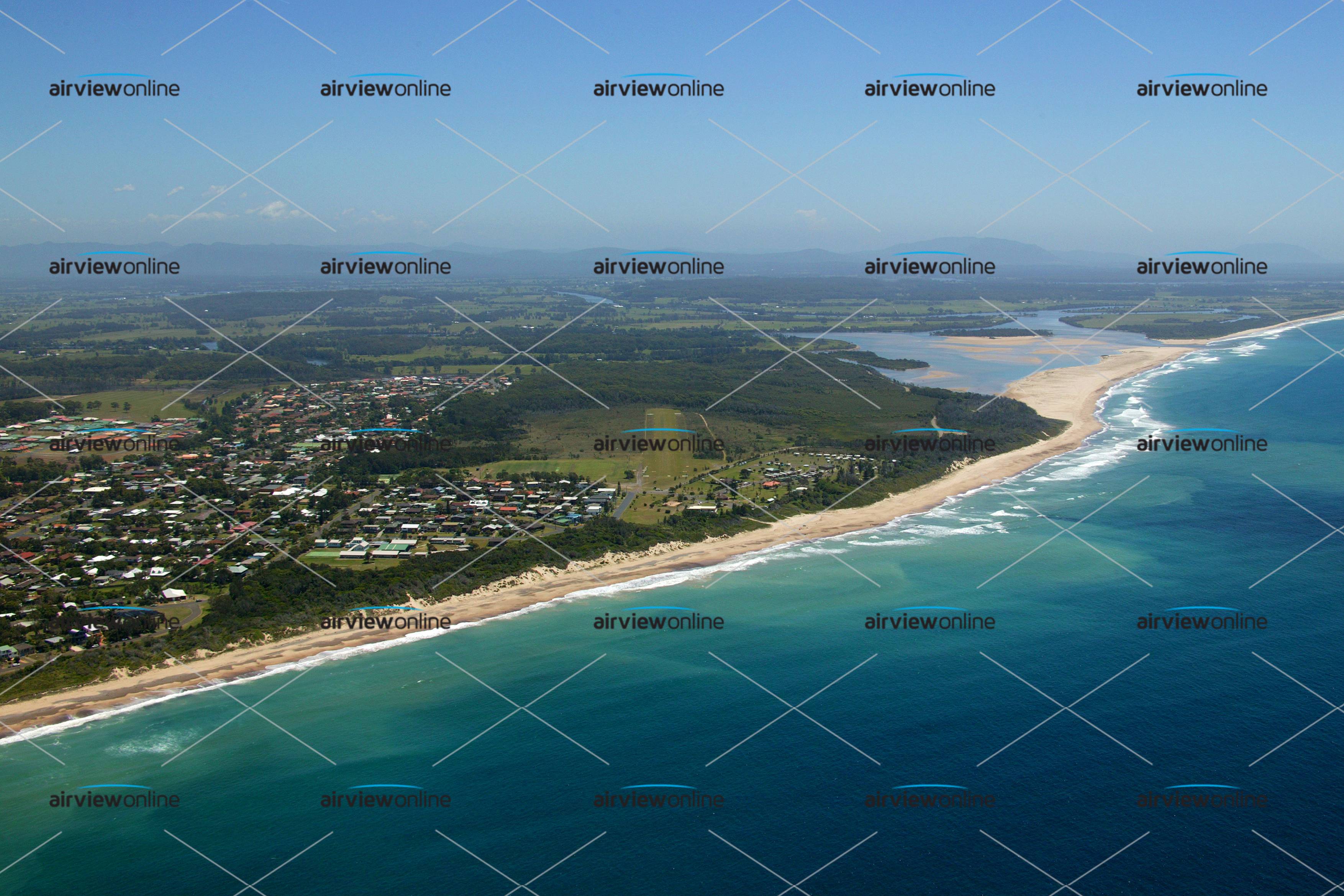 Aerial Photography Old Bar to Farquhar Inlet - Airview Online