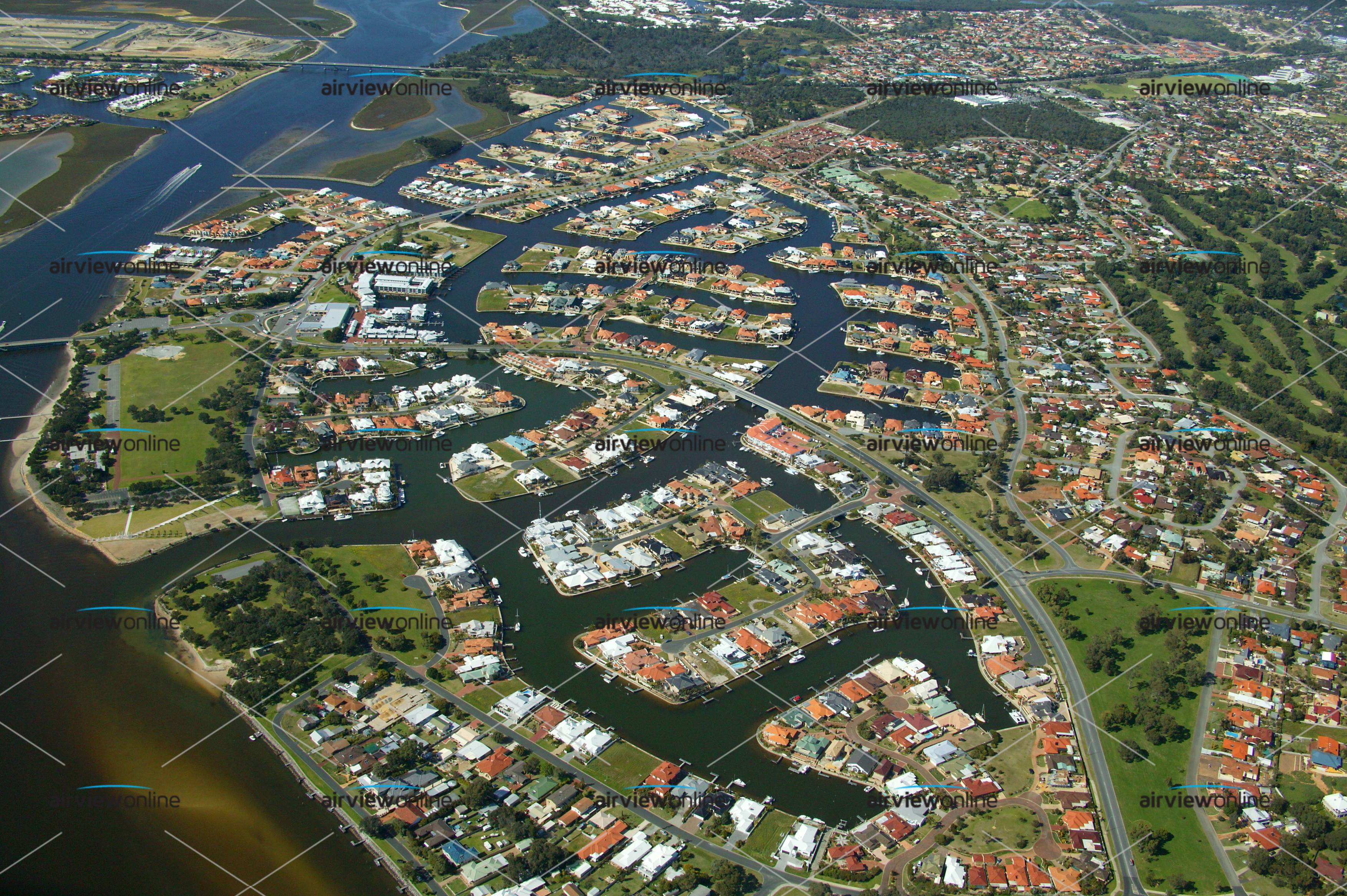 land mandurah