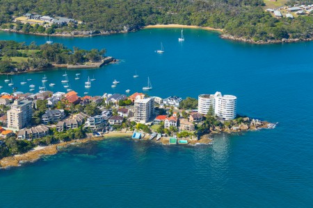 Aerial Image of ADDISON ROAD AND LITTLE MANLY