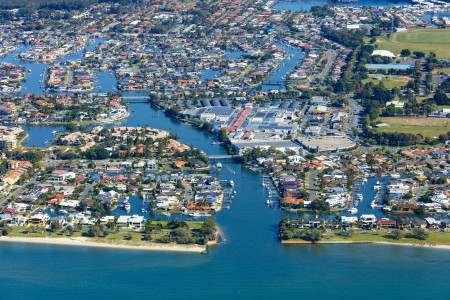 Aerial Image of RUNAWAY BAY