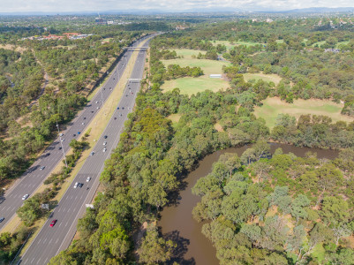 Aerial Image of DIGHTS FALLS RESERVE AND EASTERN FREEWAY, ABBOTSFORD