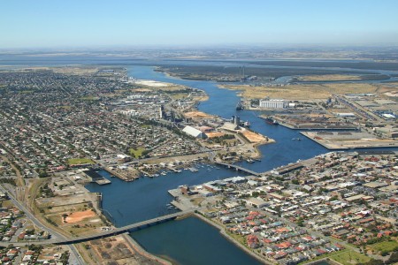 Aerial Image of GLANVILLE