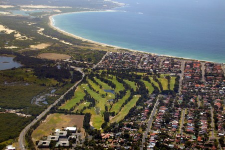 Aerial Image of WOOLOOWARE, CRONULLA AND KURNELL.