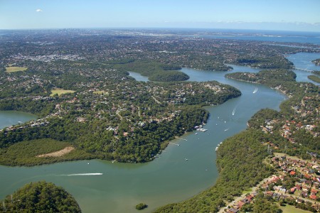 Aerial Image of ILLAWONG TO LUGARNO