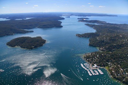 Aerial Image of PITTWATER FROM MONA VALE