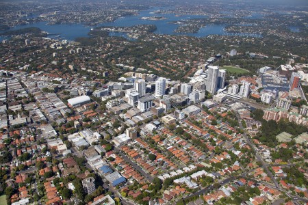 Aerial Image of ST LEONARDS AND ARTARMON LOOKING SOUTH WEST