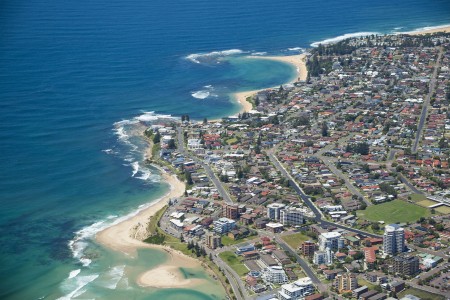 Aerial Image of MARINE PARADE, THE ENTRANCE