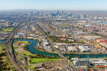 Aerial Image of FOOTSCRAY LOOKING EAST TO MELBOURNE CBD