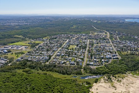 Aerial Image of REDHEAD LOOKING NORTH