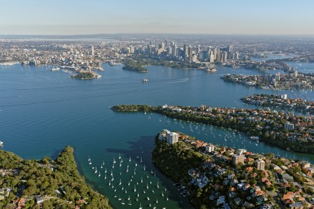 Aerial Image of CREMORNE POINT LOOKING SOUTH-WEST