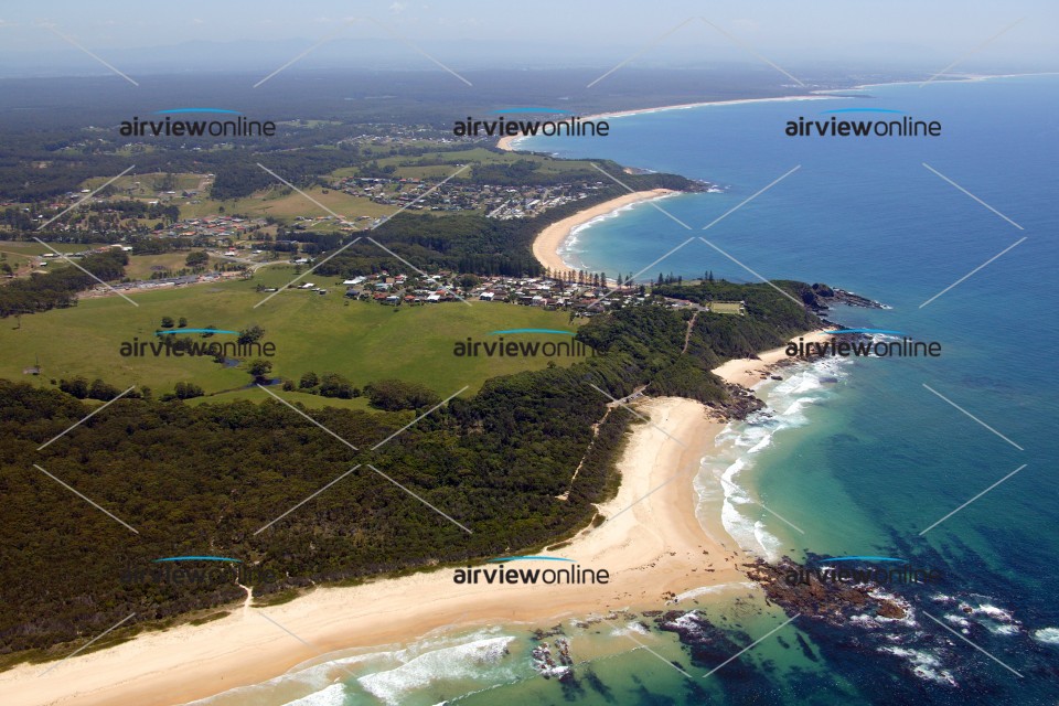 Aerial Photography Hallidays Point to Diamond Beach - Airview Online