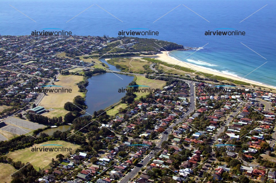 Aerial Photography Curl Curl Lagoon - Airview Online