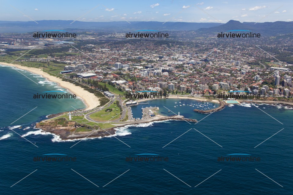 Aerial Image of Flag Staff Hill Park, Wollongong NSW
