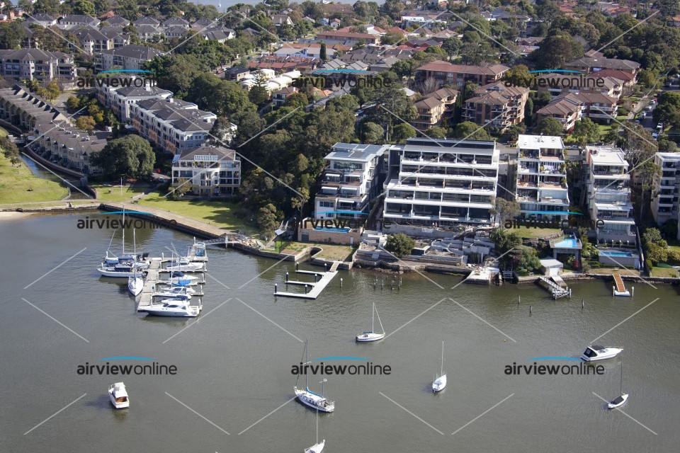 Aerial Image of Waterfronts Walton Crescent Abbotsford